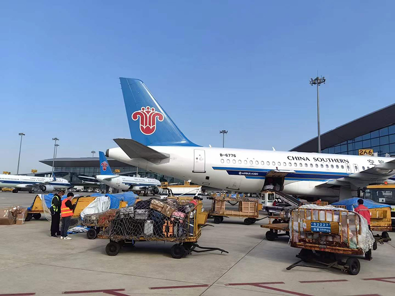 石河镇到和田空运公司-航空